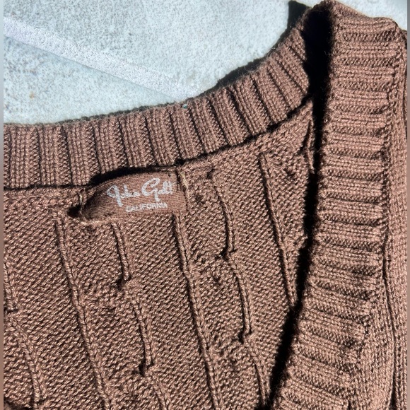 Brandy Melville Brown Sweater Vest - Picture 3 of 4